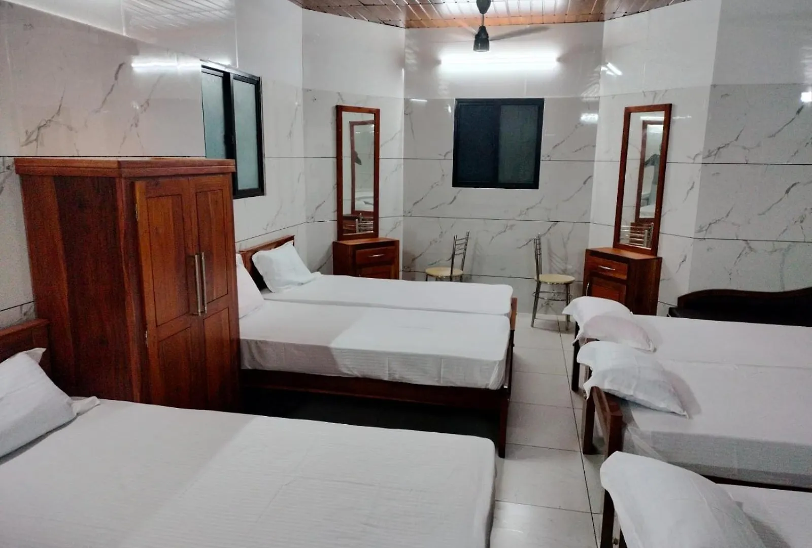 Kmh Residency Hotel Payyannur